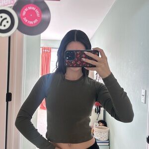 Aritzia Olive Green Long Sleeve Ribbed Crop Top